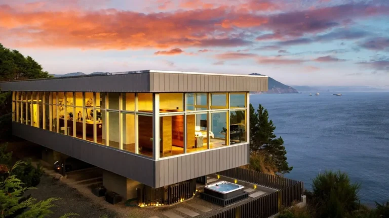 Best Glass House Retreats United States: An Architectural & Experiential Guide