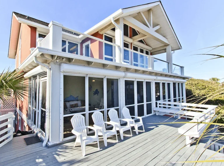 Top Coastal Sunrooms in America: Architectural Resilience and Design Mastery